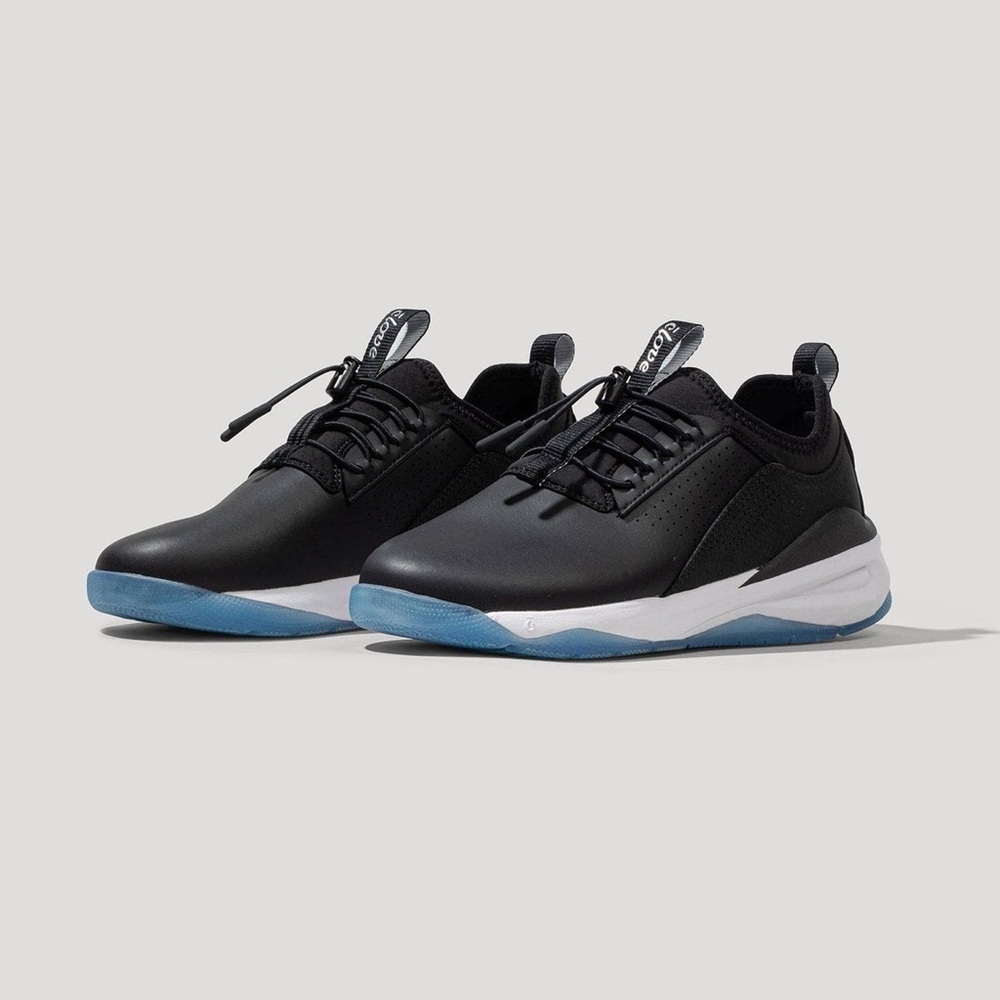 NWOB Clove Women’s‎ Classic Night Shift Sneakers